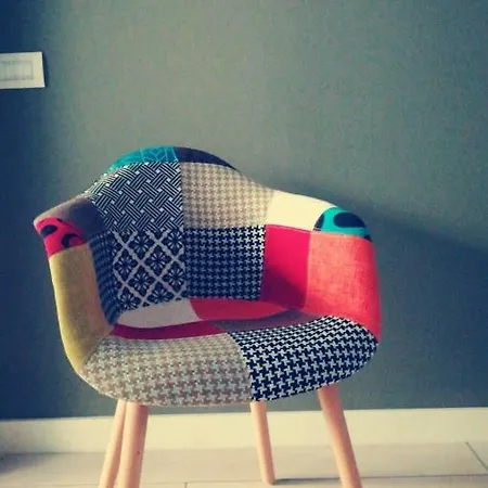 Art Apartment *